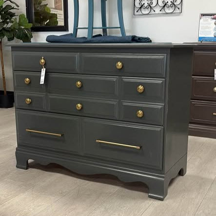 Refurbished Charcoal Ten-Drawer Dresser